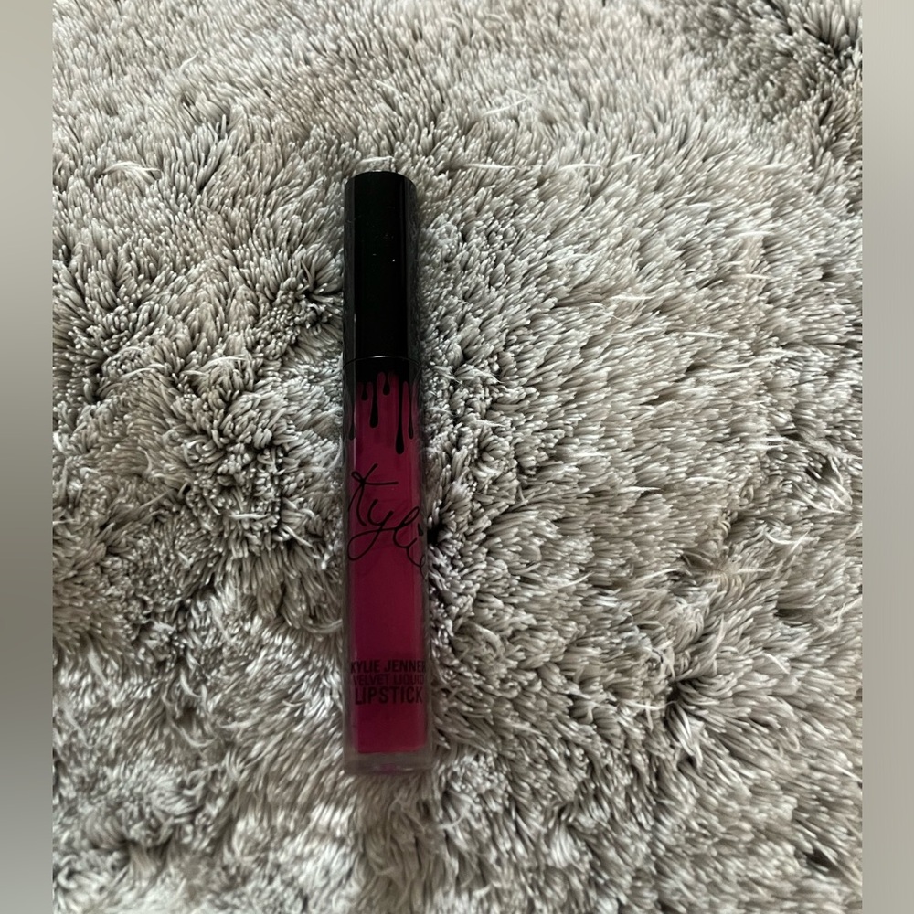 Kylie Cosmetics velvet liquid Lipstick